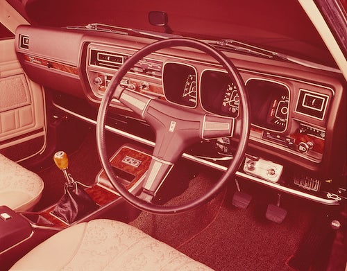 1972年　日産・セドリック（230型）4ドアハードトップ 2600GX