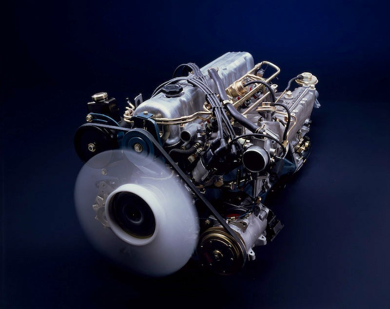1979年登場の日産・430型セドリック＆グロリアに搭載されたL28Eエンジン。