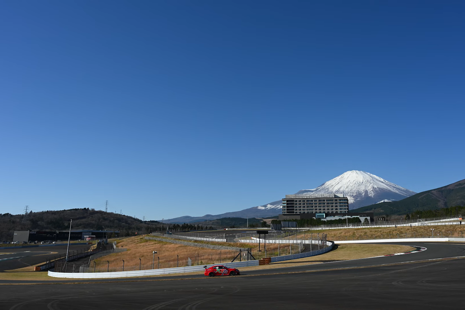 富士スピードウェイの外観