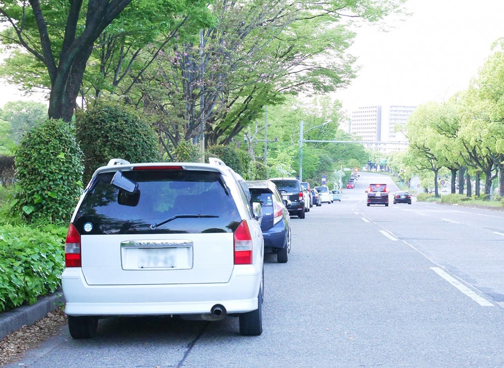 路上駐車のイメージ写真