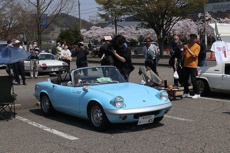 クラシックカー&バイクの集いinミズベリング三条