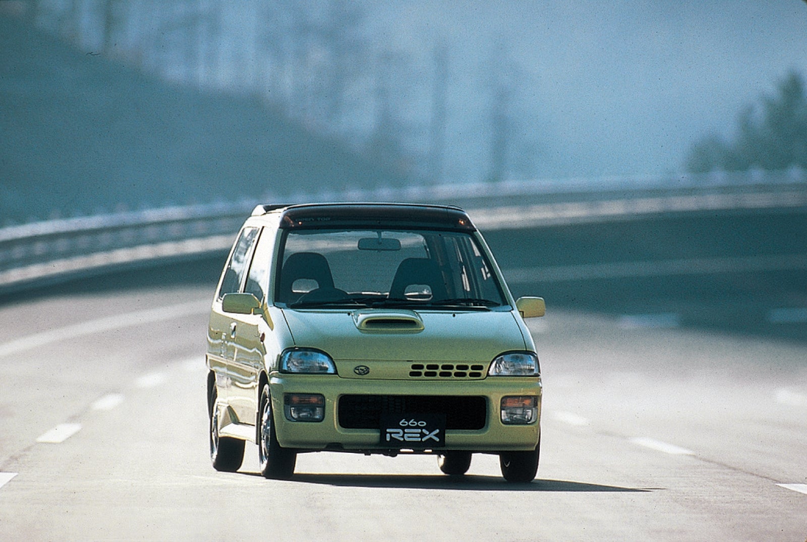 スバル・レックス660VXオープントップのフロント