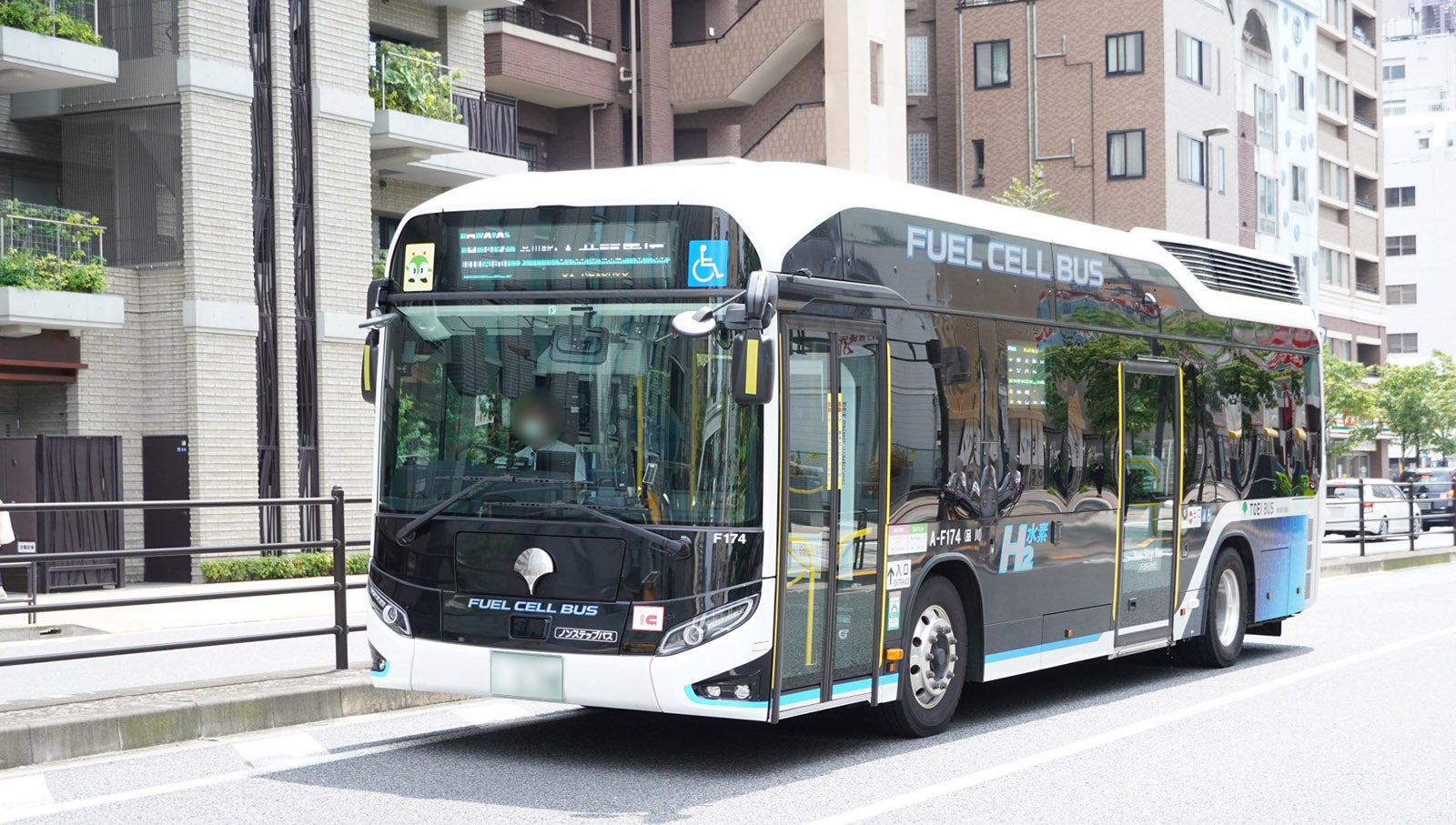 トヨタ自動車の燃料電池バス「SORA」