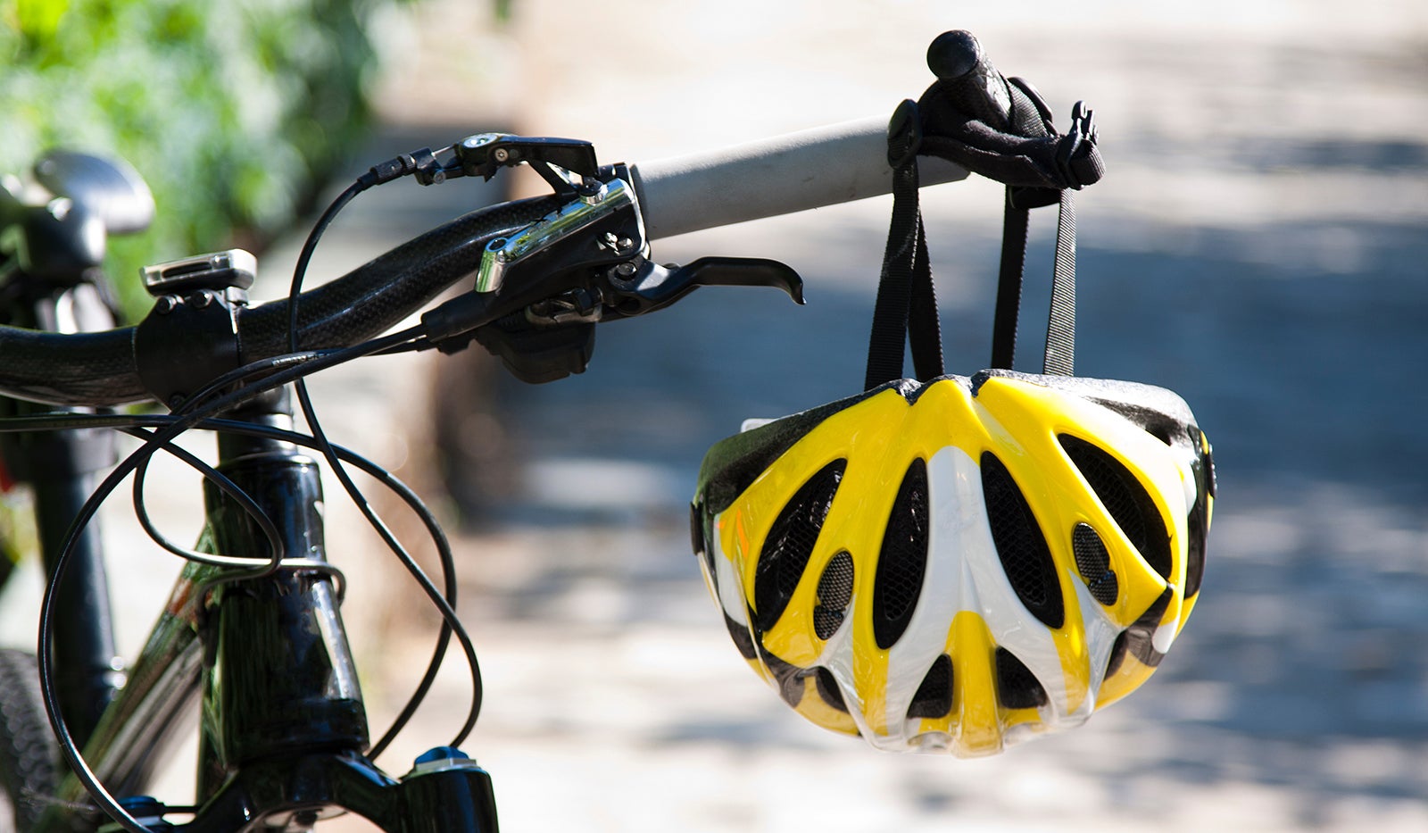 自転車とヘルメット