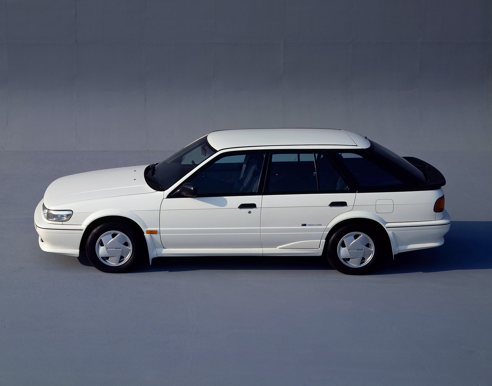 日産ブルーバード オーズィーのサイド