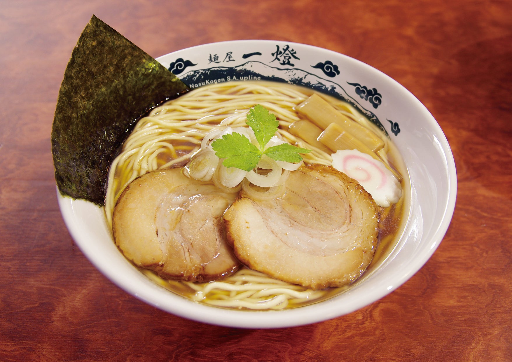 淡麗鶏塩らぁ麺 (税込 950円)