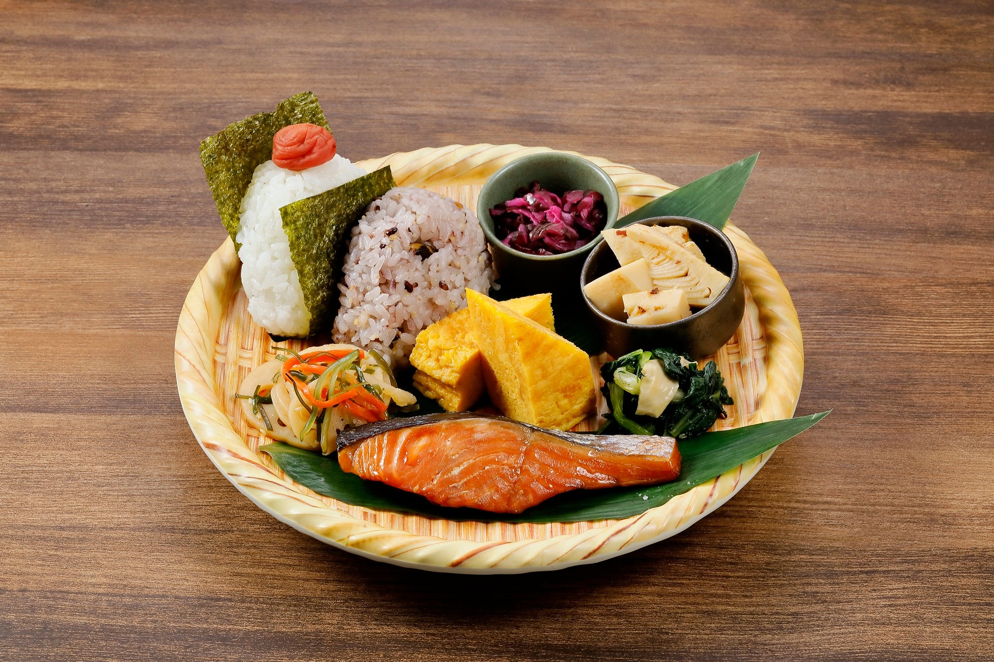 おにぎり de プレート（税込 1,880 円）