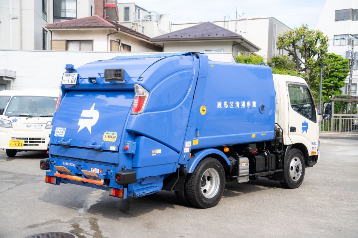小型プレス車
