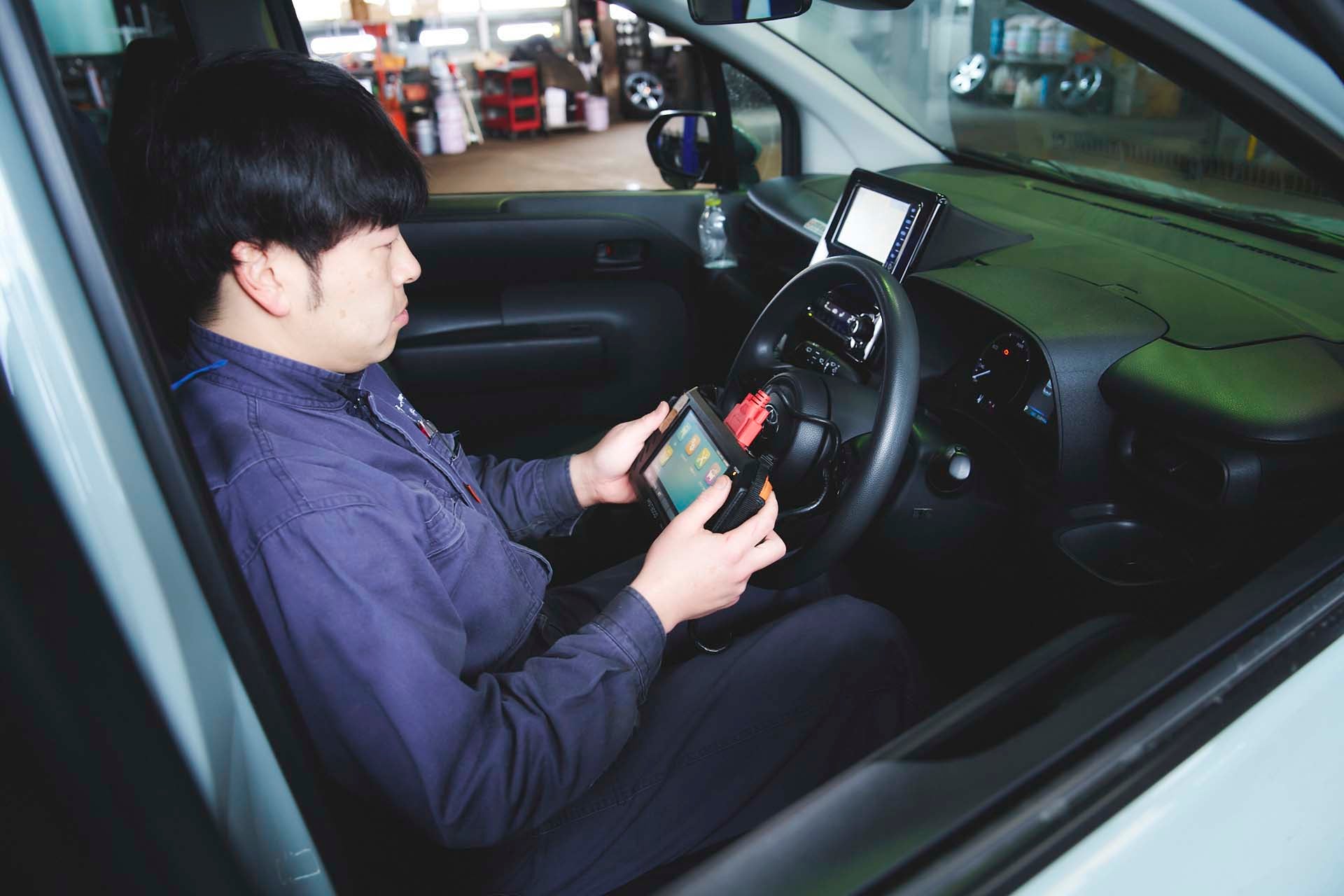 車両の電子化、状況を眼で確認できる