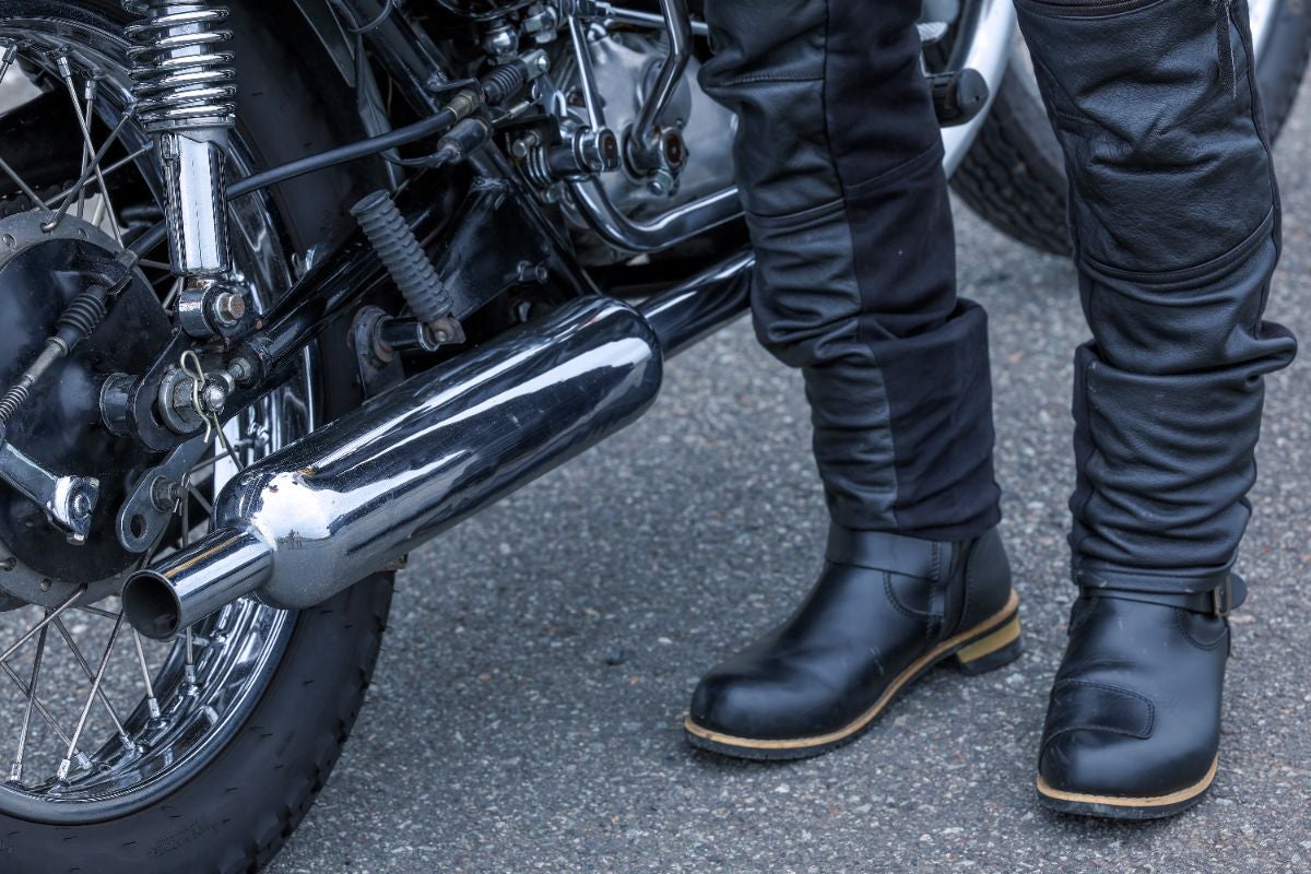 バイク乗りのイメージ