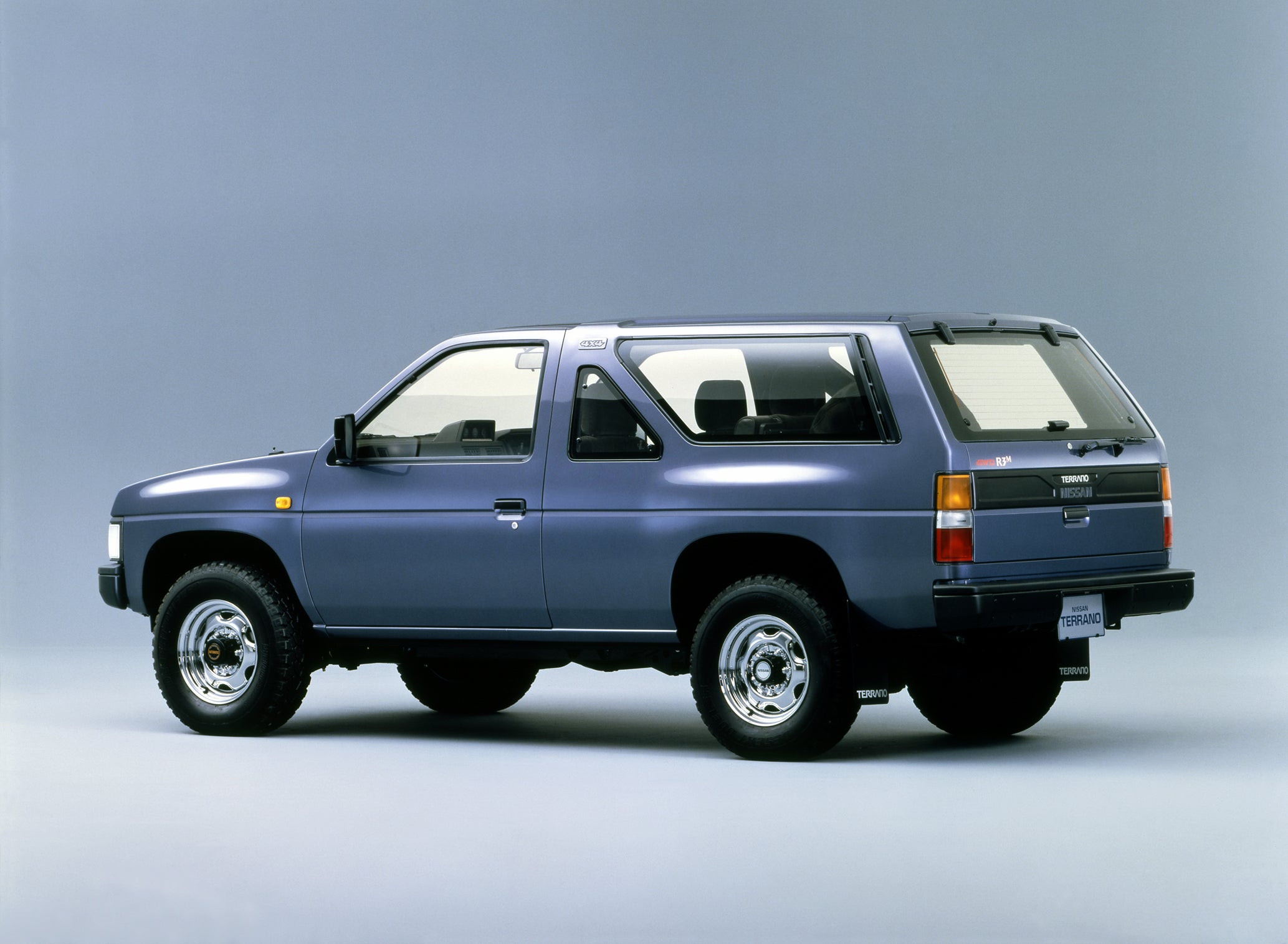 日産テラノのリア