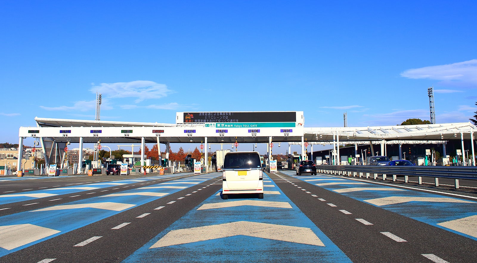 高速道路のETC専用レーン