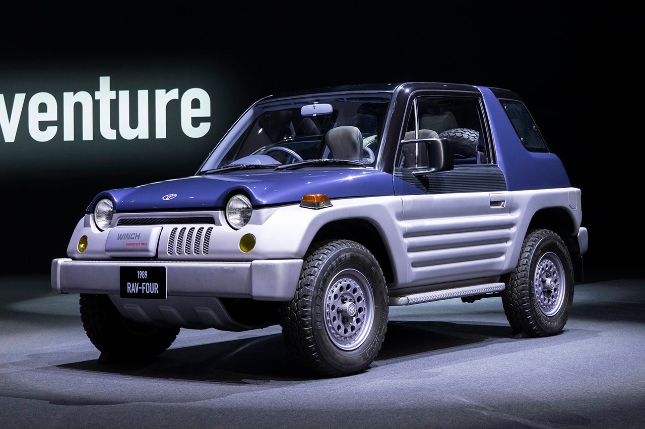 トヨタ・RAV-FOURのフロント