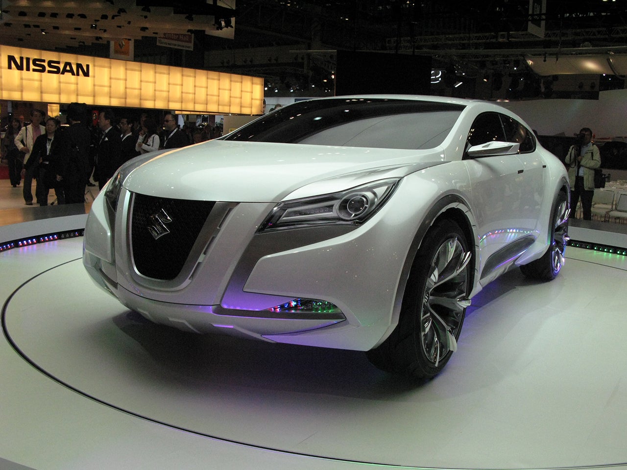 スズキ・Kizashi2のフロント