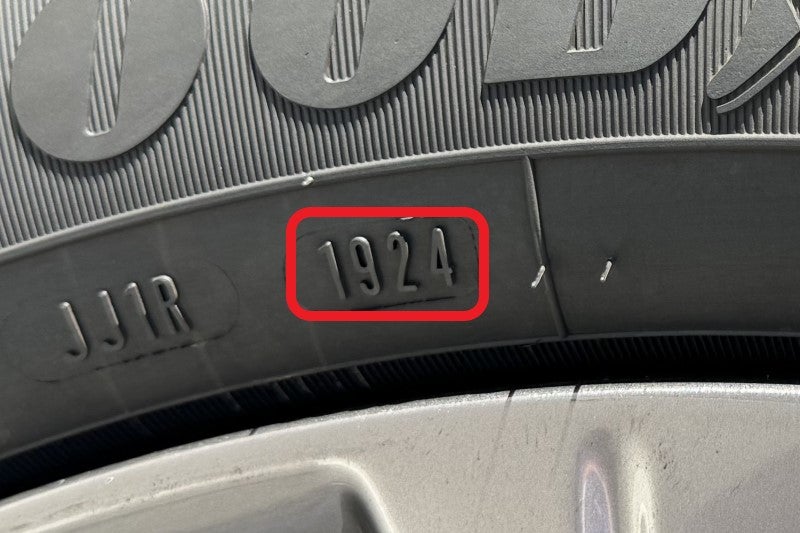 タイヤのセリアル（シリアル）ナンバー