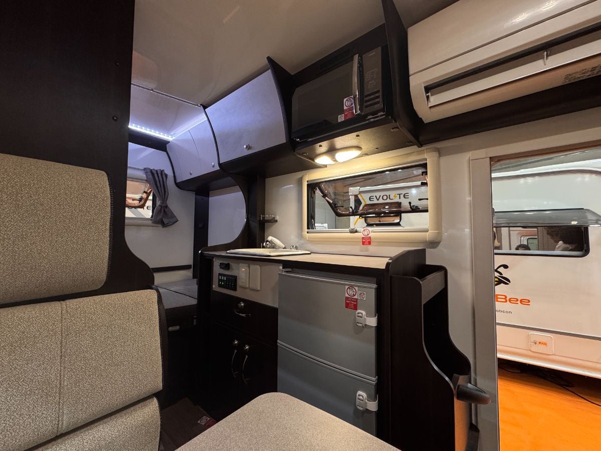 Joly Beeギャレー