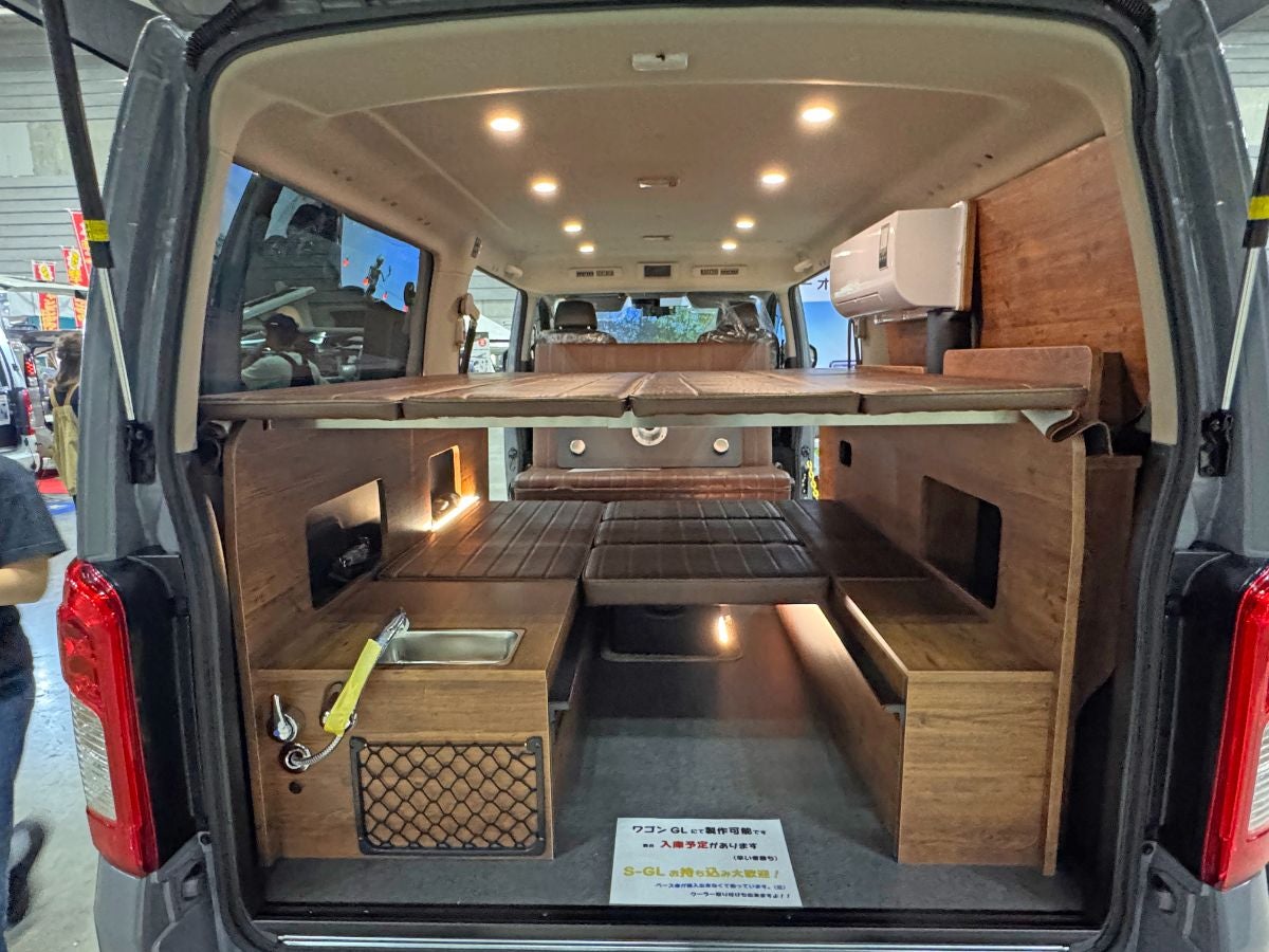 グランドバケイション車内