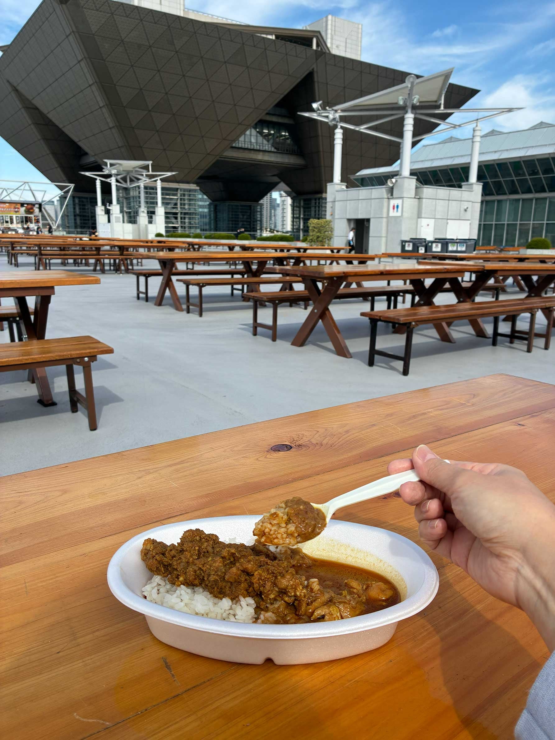 waccaの2種あいがけ 出汁チキン&スパイシーキーマ