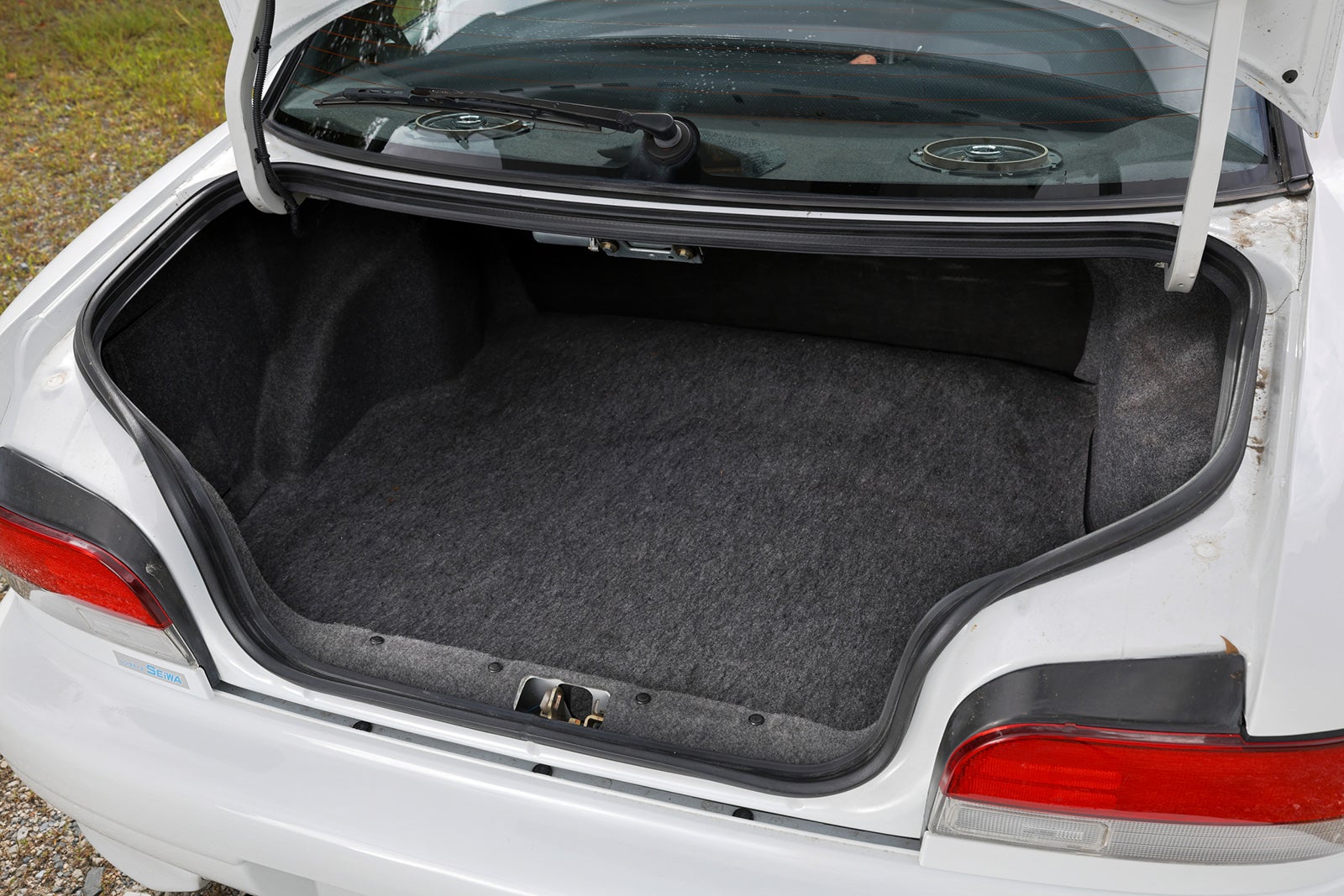 スバル・インプレッサWRX STi バージョンVのトランクスペース