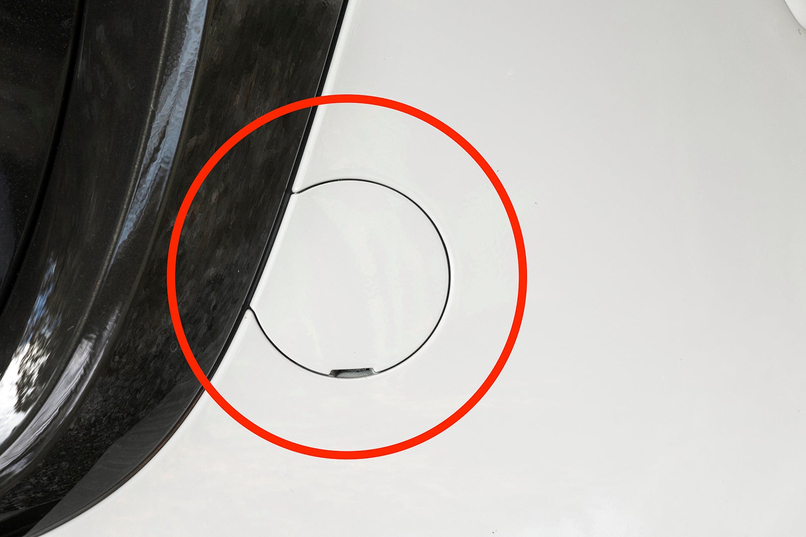 バンパーについている蓋