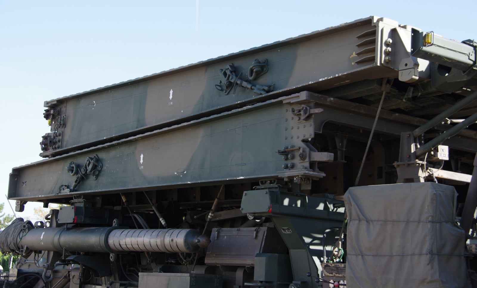 架橋器材の格納状態