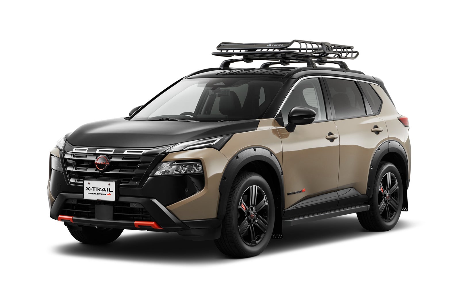 ドレスアップされたエクストレイルROCK CREEKの写真