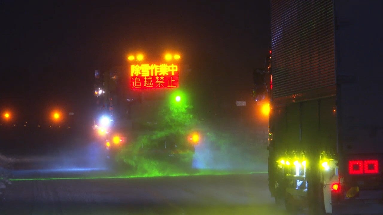 東北の冬を救う光。視覚支援ライトで車間距離確保をサポート。