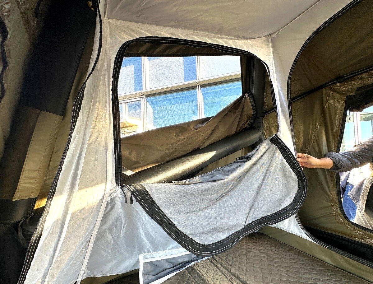 ルーフトップテントのインナーテント部