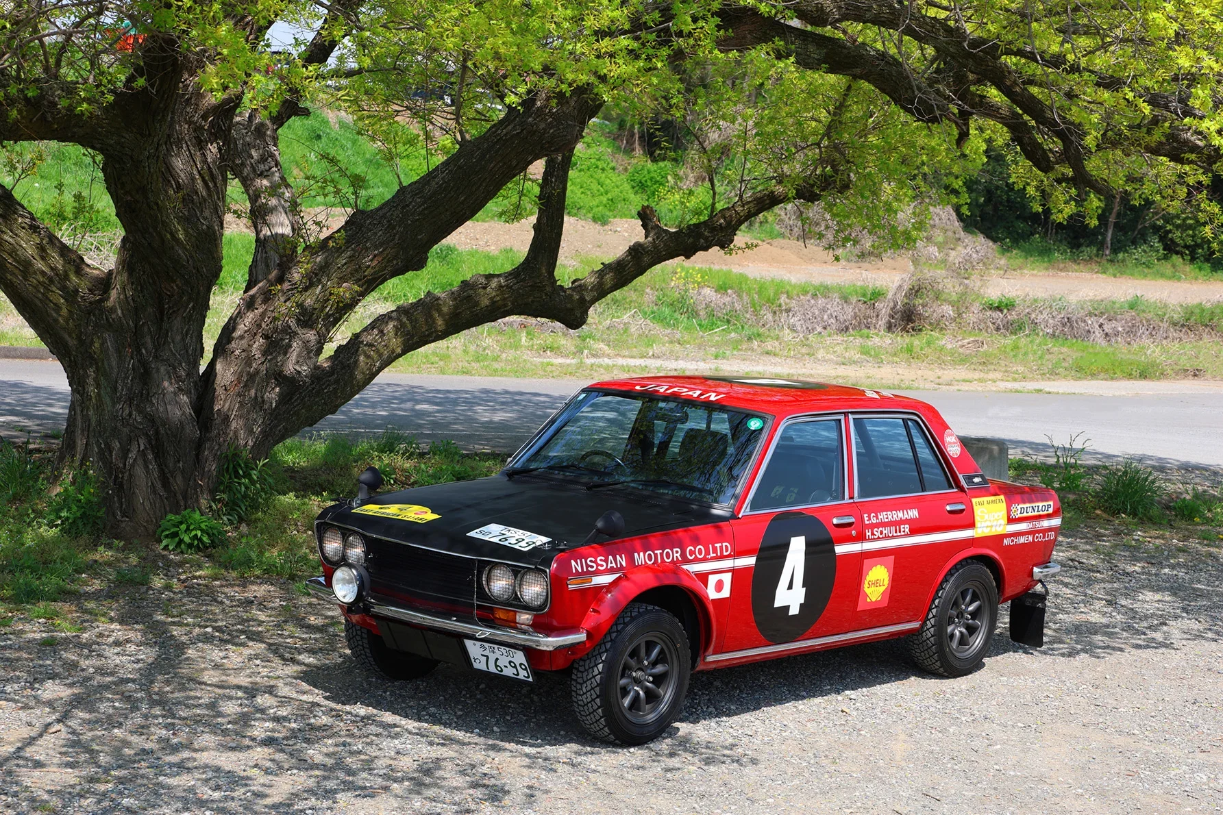 510ブルーバードSSSの画像