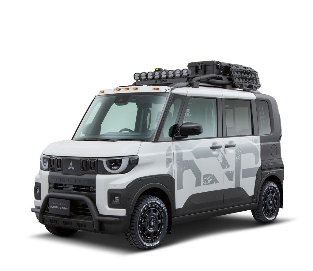 「デリカミニ ULTIMATE GEAR」の外観写真