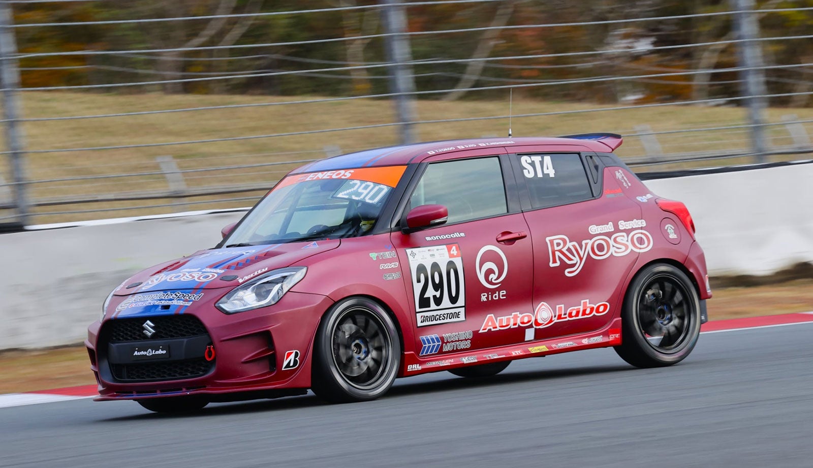 スイフトスポーツ スーパー耐久レース仕様の外観写真