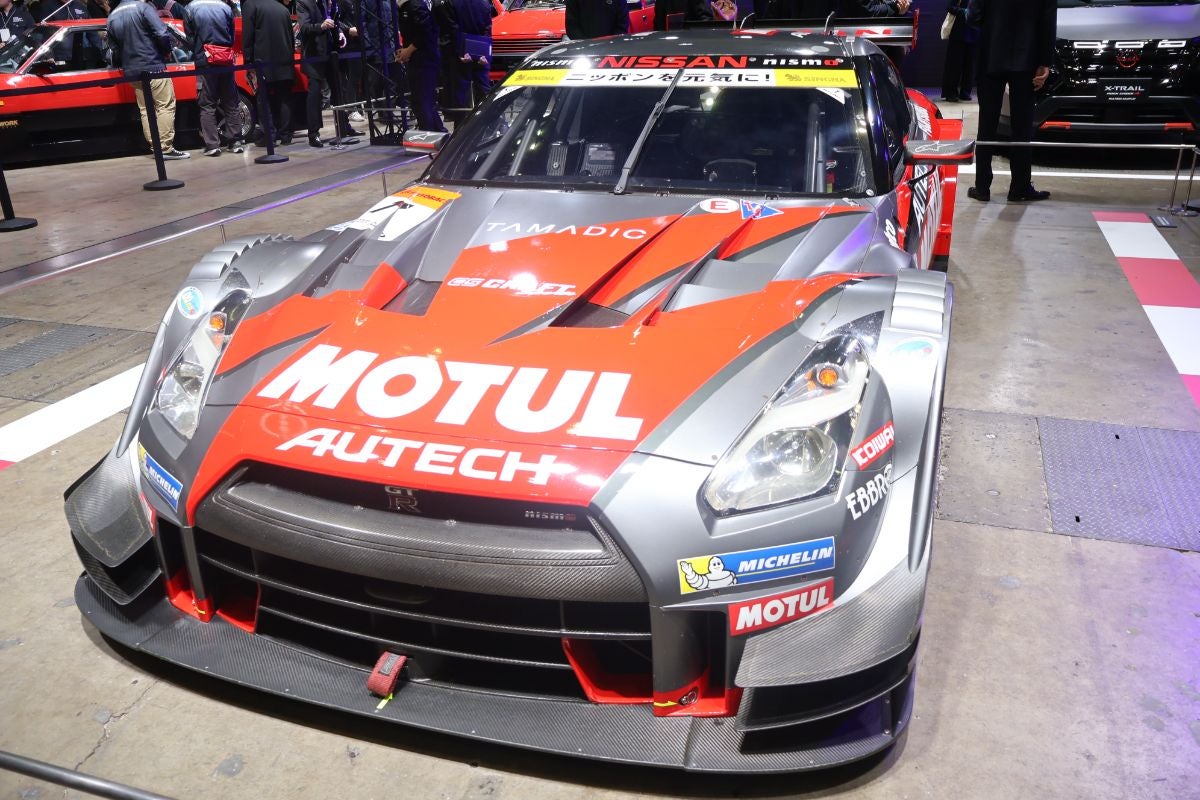 MOTUL AUTECH GT-R (2016)