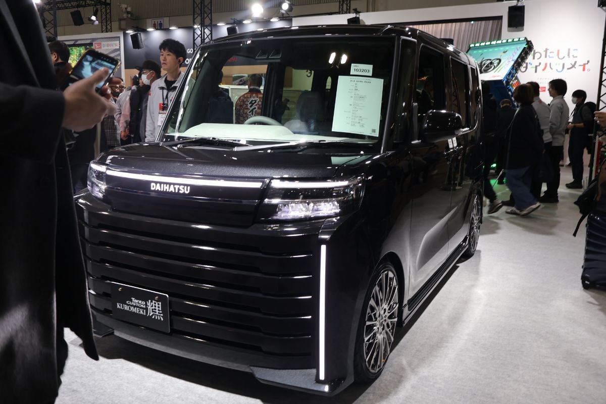 タント カスタム クロメキ