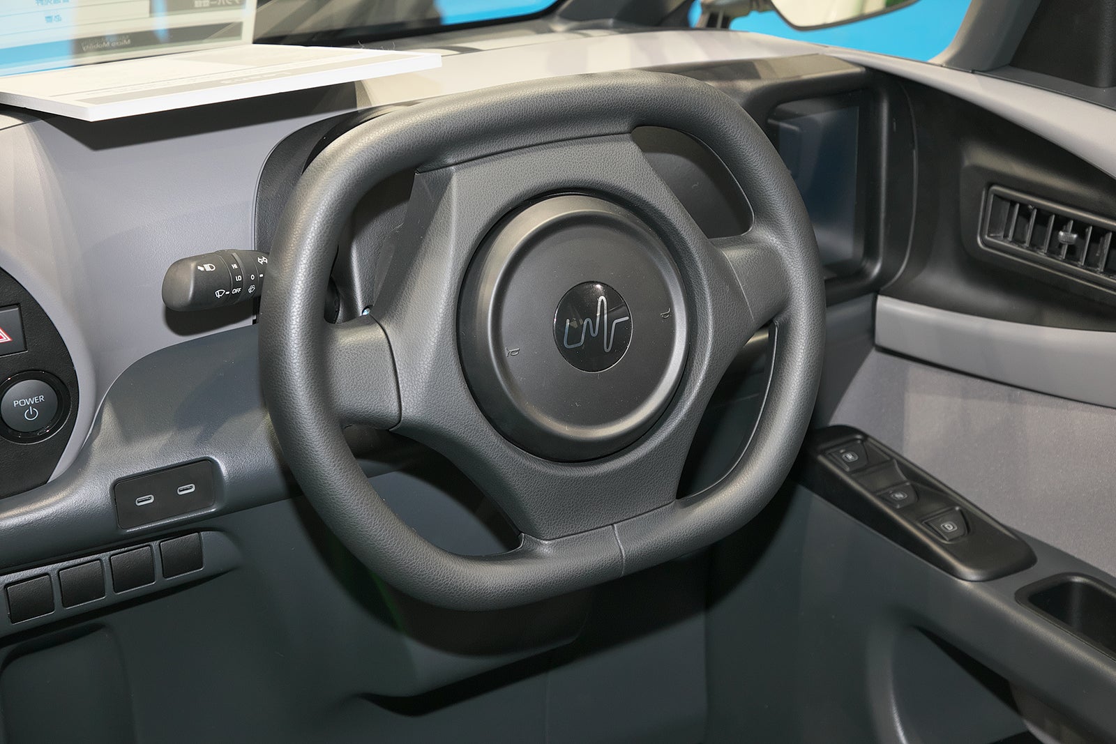 インパネ（ステアリングまわり）の写真