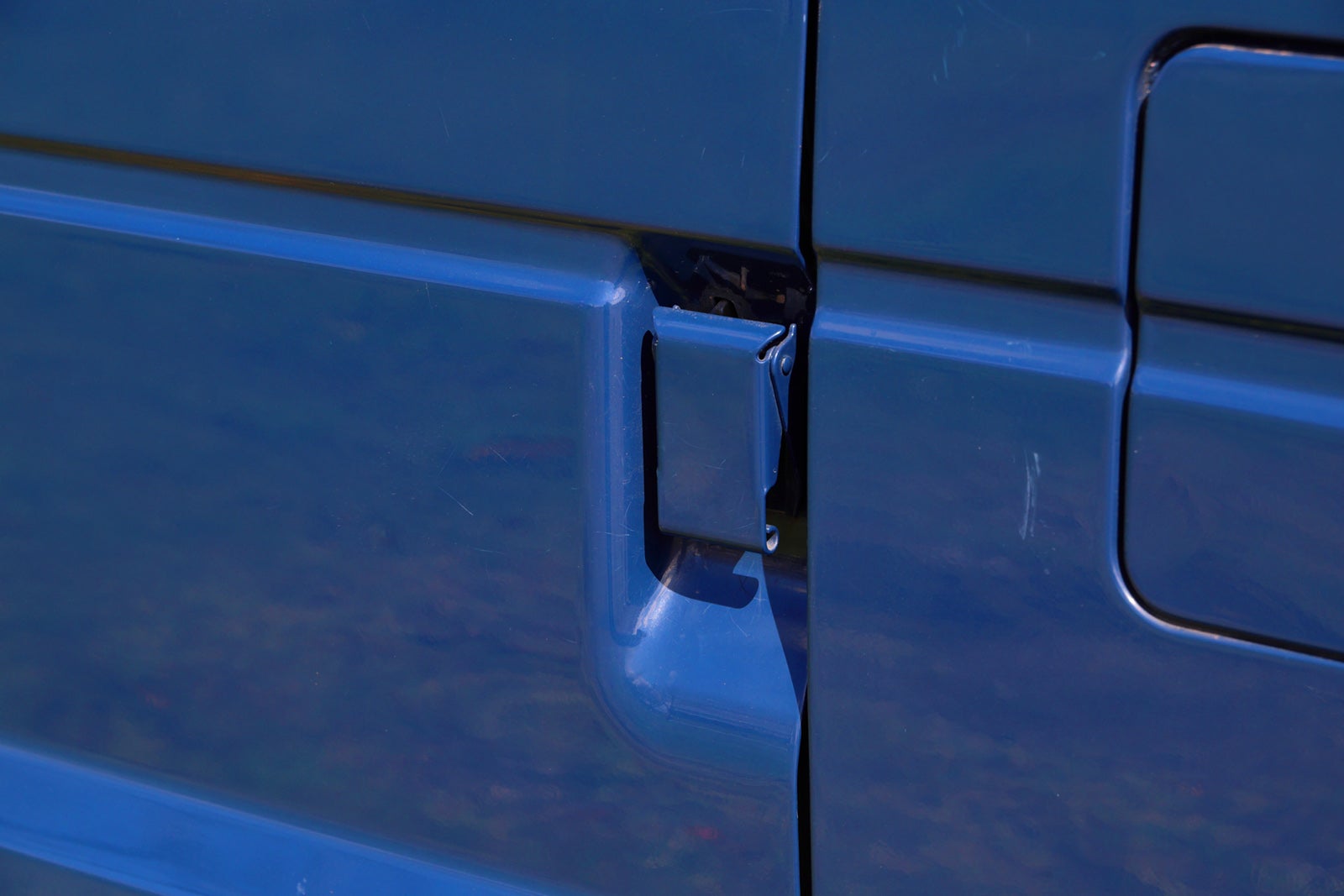 メガクルーザーのドアノブは、非常にシンプル