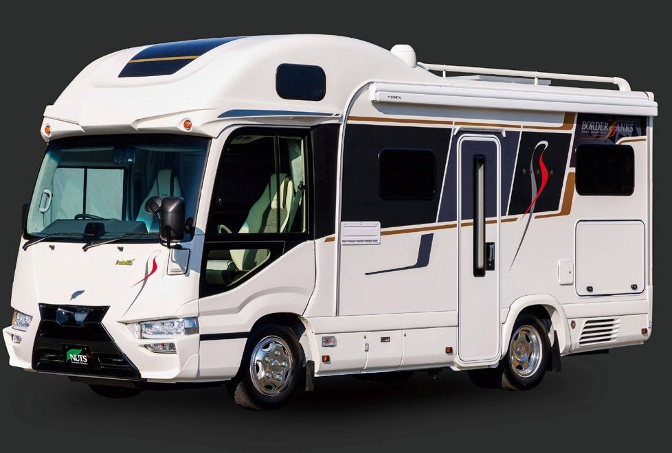 俳優・中村獅童さんが使用しているキャンピングカー「ボーダーバンクス」の車両外観