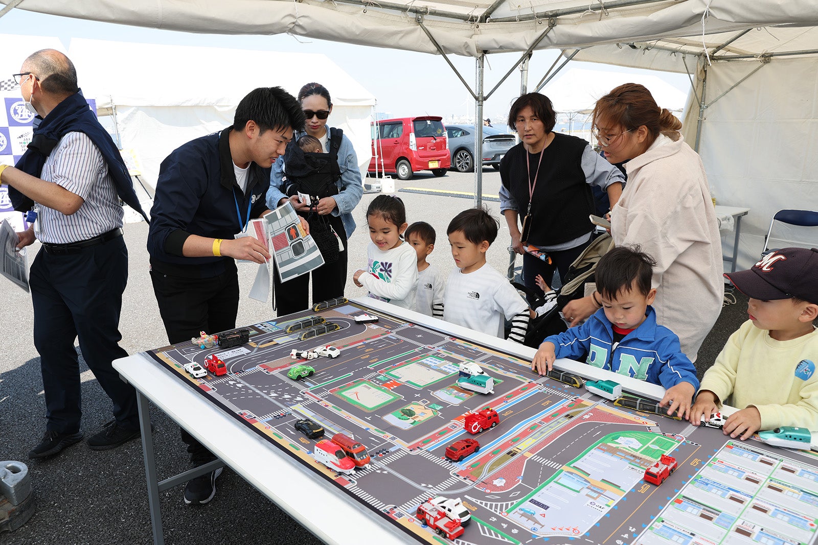 モータースポーツジャパン2025のイベント風景