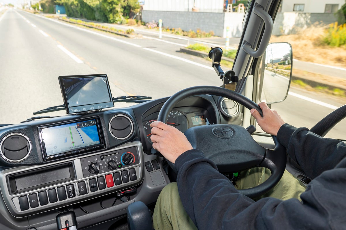 キャンピングカーの運転席回り