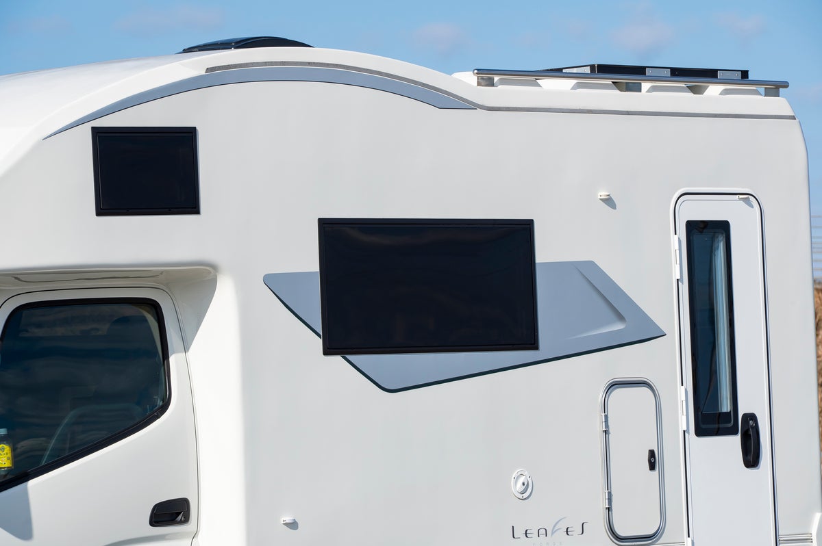 キャブコンのシェル後部に寄った写真