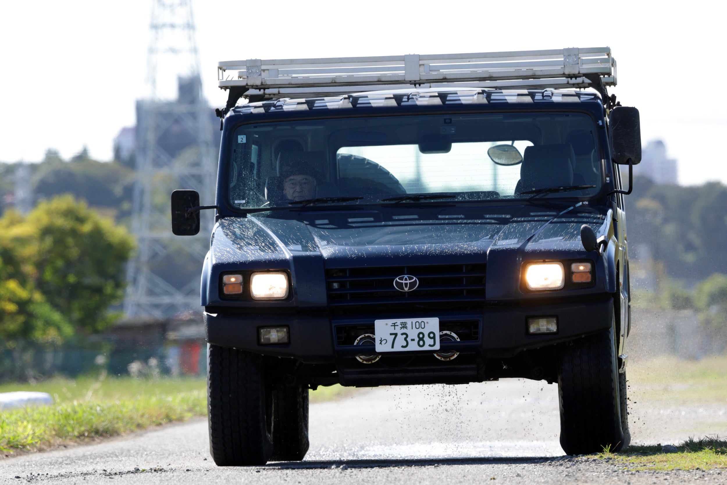 トヨタ・メガクルーザーの旧車レンタカーの画像