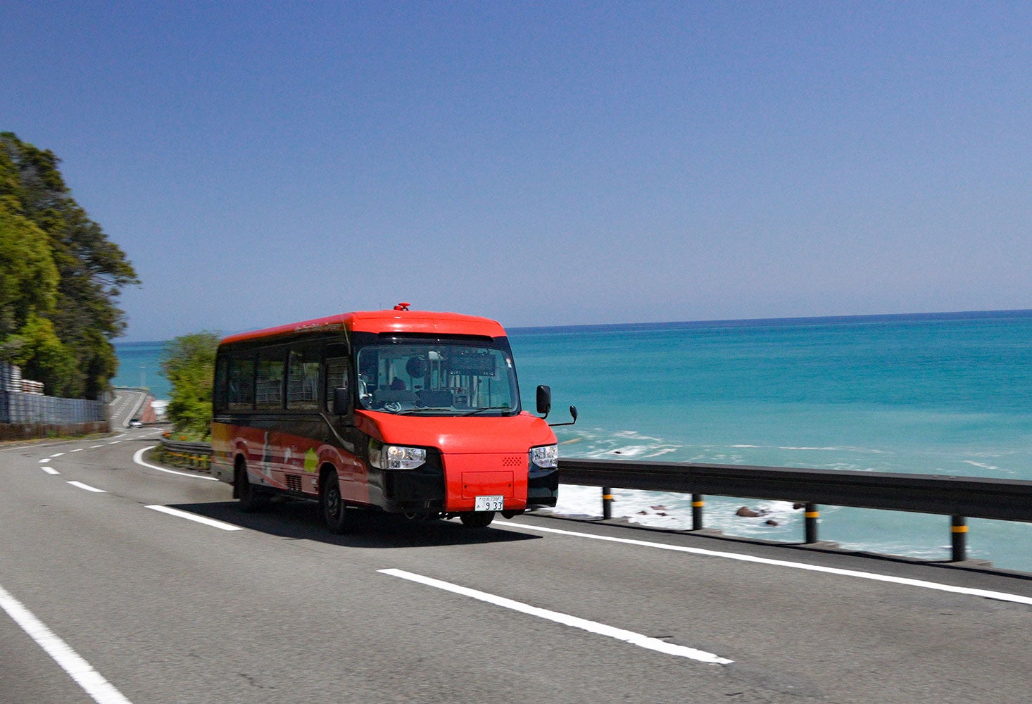 道路を走行するDMV