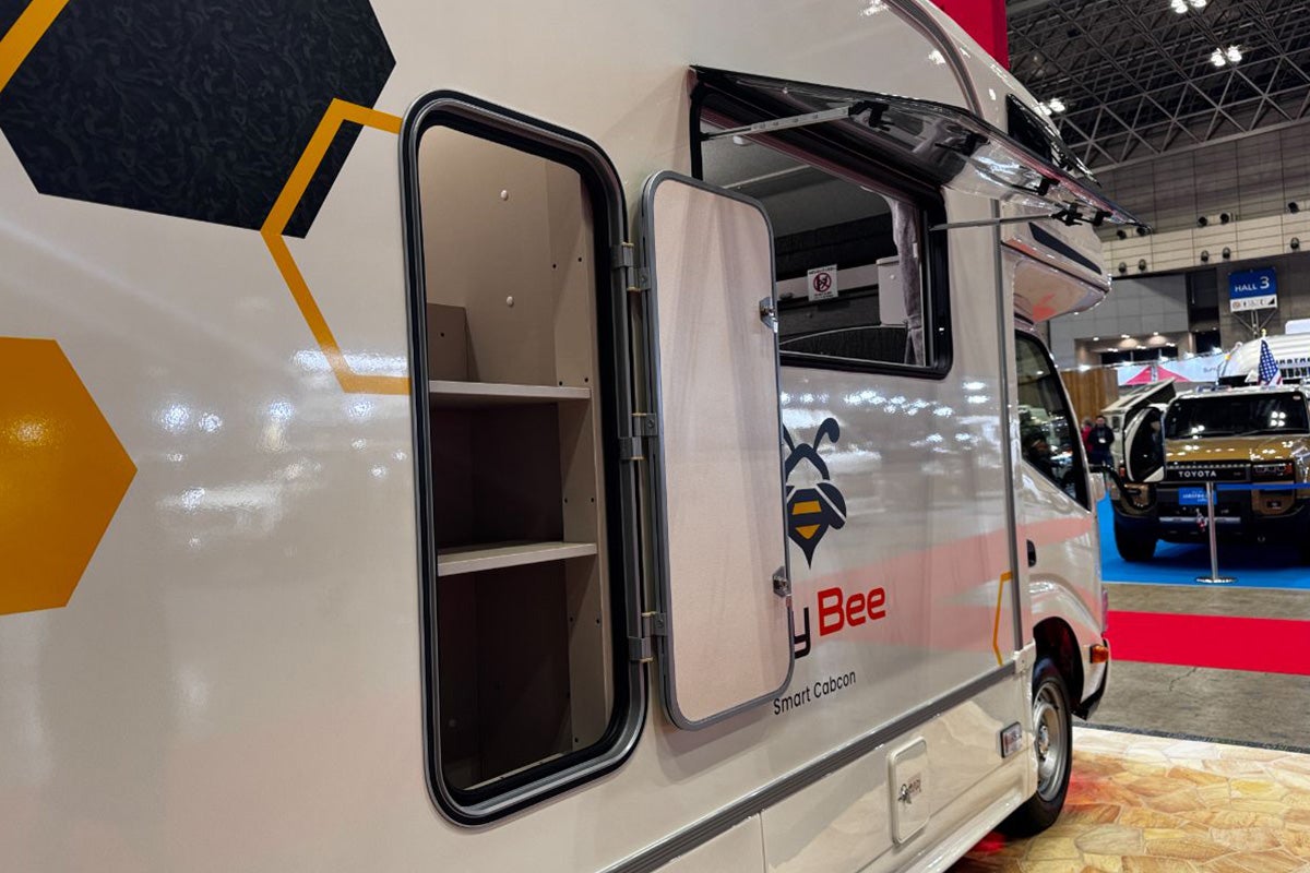 ジョリビークローゼット