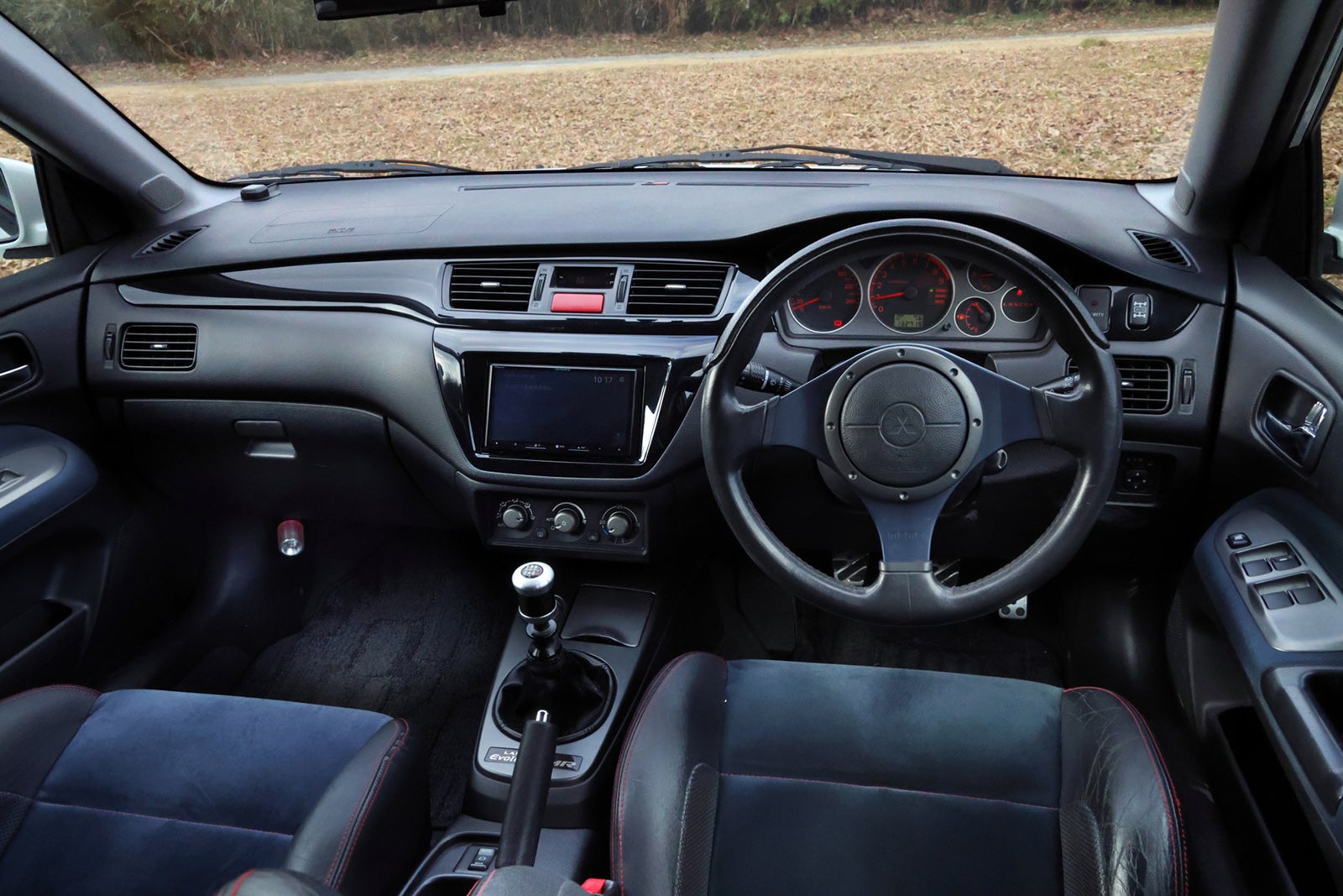 三菱ランサーエボリューションⅨ MRの運転席