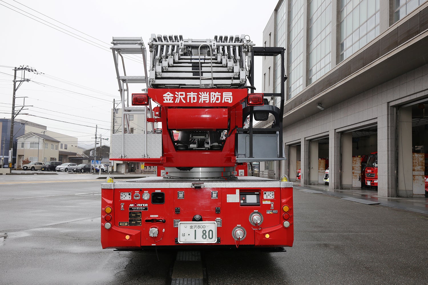 54ｍはしご車の真後外観写真