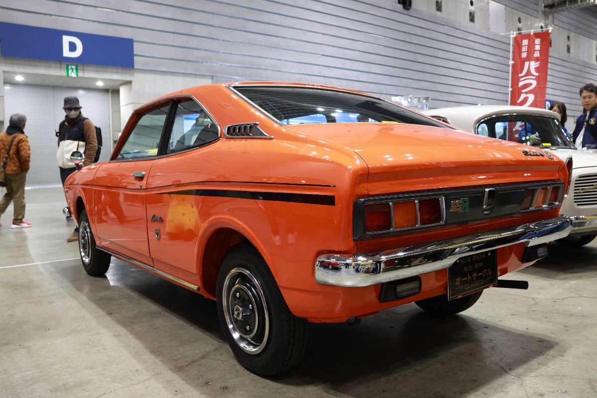 スバルレオーネのリアカット