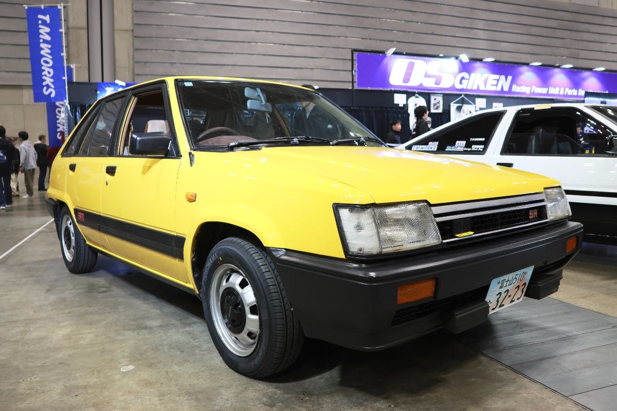 カローラIIのフロント全景