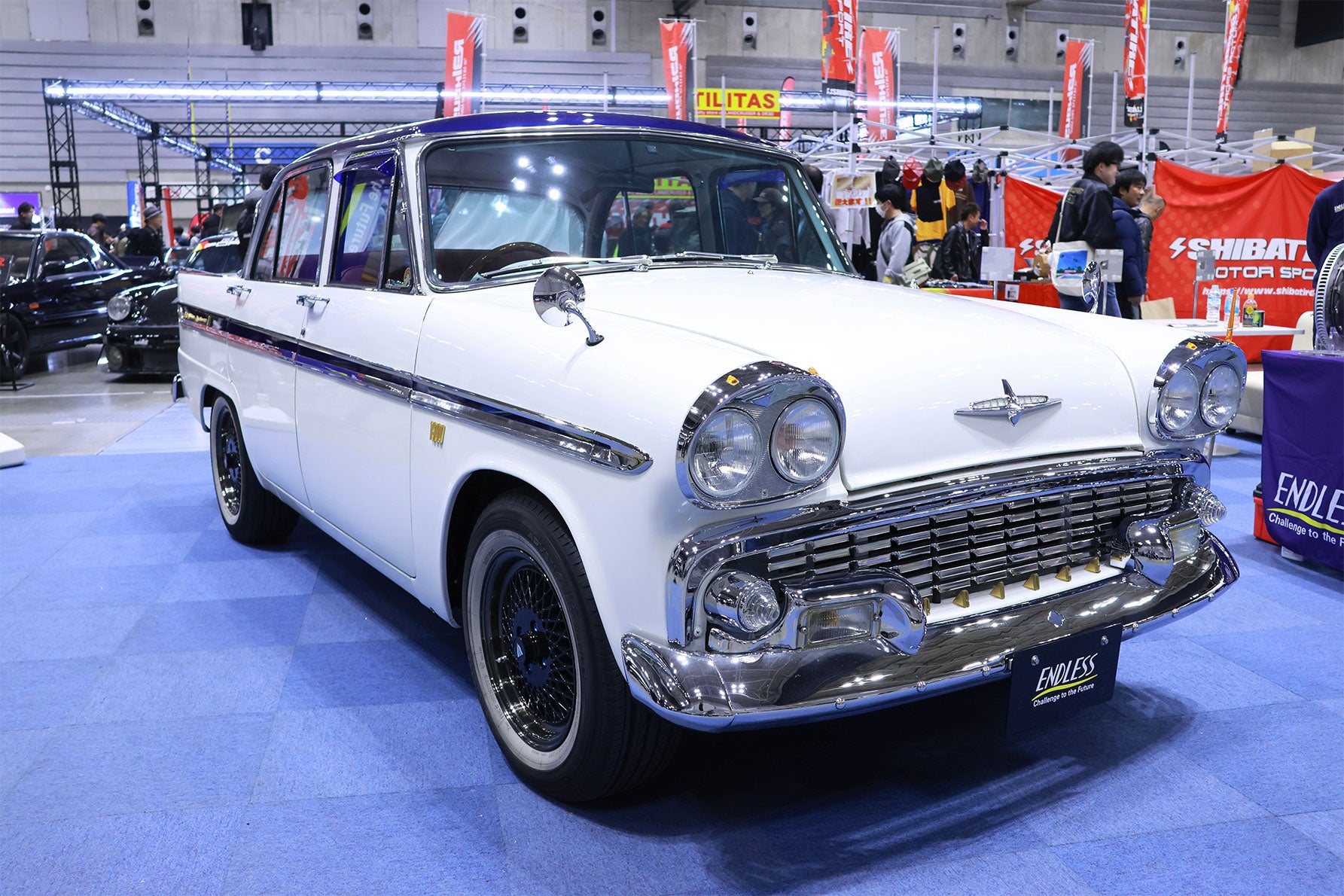 スカイラインのフロント全景