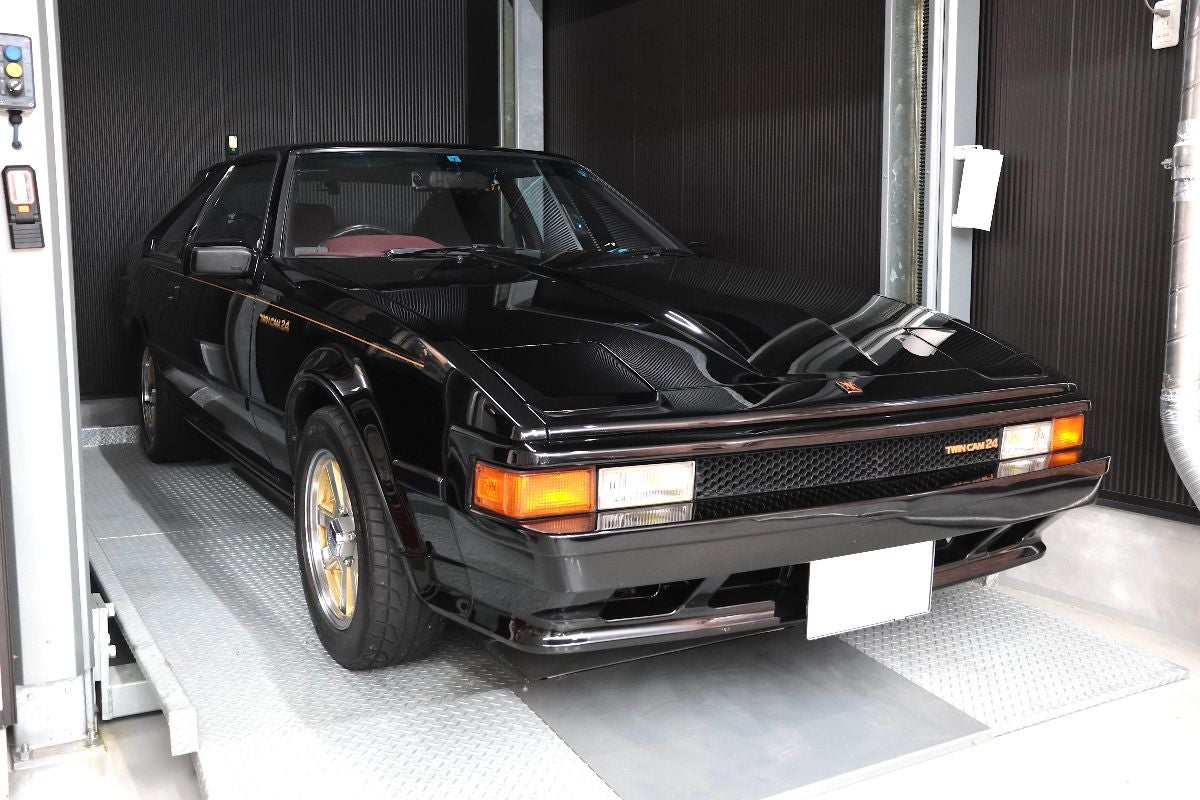 セリカXXブラックのフロント全景