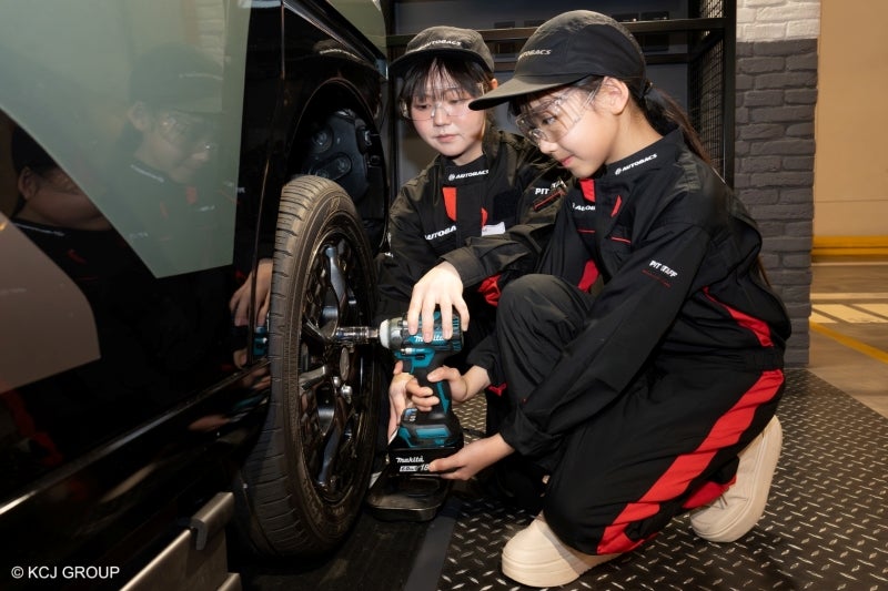 タイヤ交換の様子