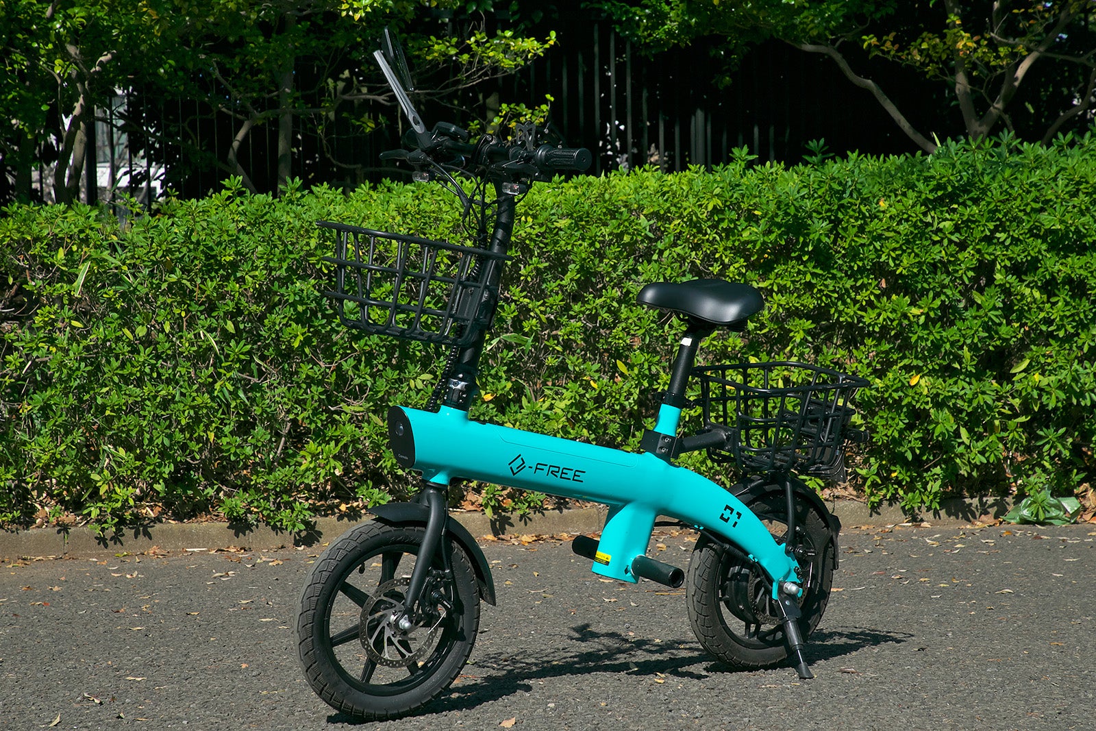 カーメイトe-FREE 01の写真